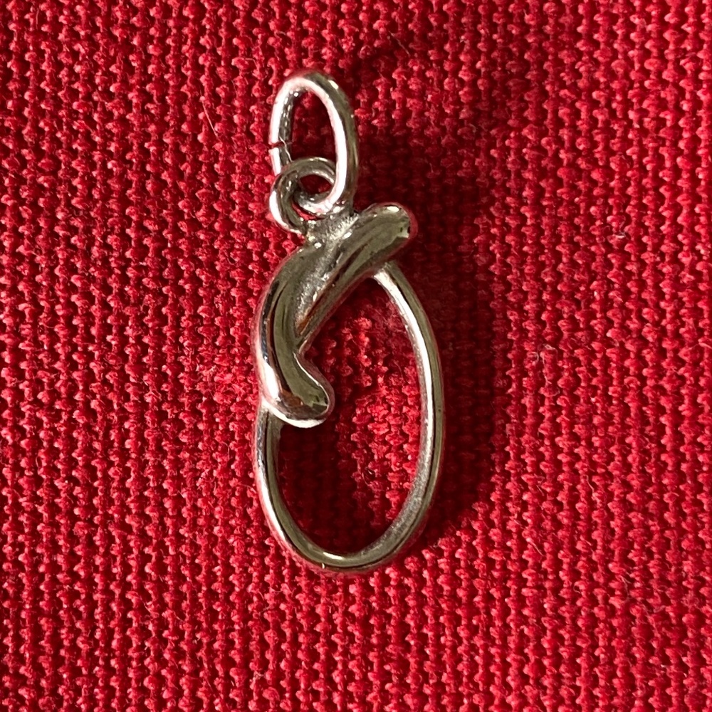O I Sterling Initial Letter Cursive Script Charm
